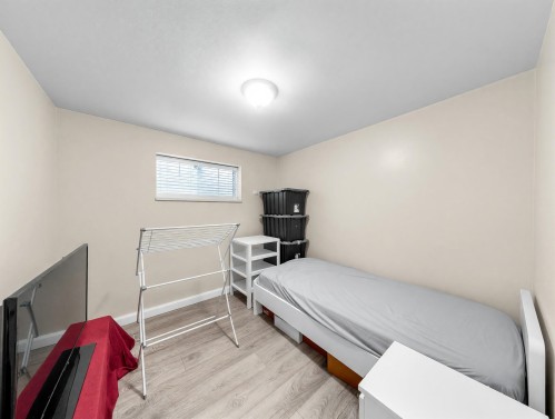 6332 Brooks Street, Vancouver, BC - Indoor Photo Showing Bedroom