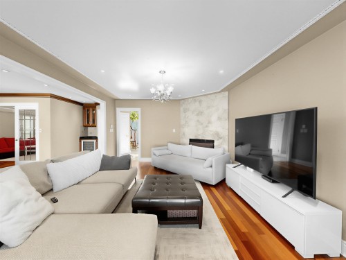 6332 Brooks Street, Vancouver, BC - Indoor Photo Showing Living Room