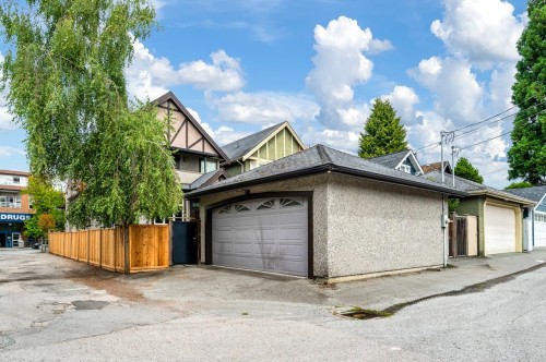 2088 42Nd Avenue W, Vancouver, BC 
