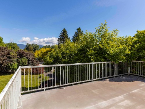 4355 3Rd Avenue W, Vancouver, BC 