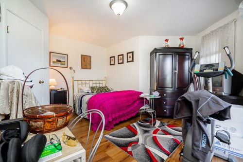 1416 Mahon Avenue, North Vancouver, BC 