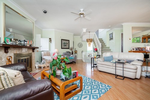 1416 Mahon Avenue, North Vancouver, BC 