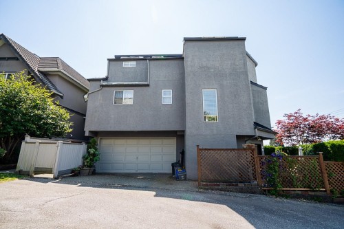 1416 Mahon Avenue, North Vancouver, BC 
