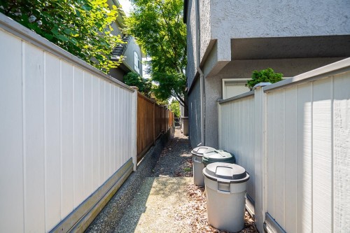 1416 Mahon Avenue, North Vancouver, BC 
