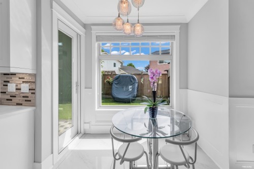 6428 Swift Avenue, Richmond, BC - Indoor