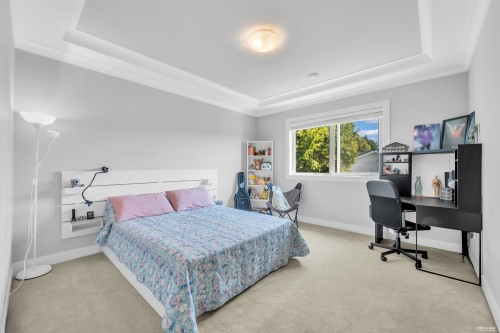 6428 Swift Avenue, Richmond, BC - Indoor Photo Showing Bedroom