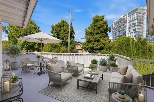 2095 31St Avenue E, Vancouver, BC - Outdoor With Deck Patio Veranda