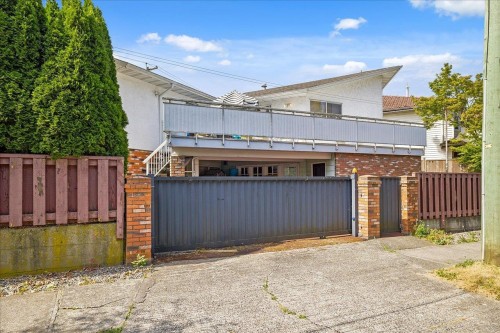 2095 31St Avenue E, Vancouver, BC - Outdoor