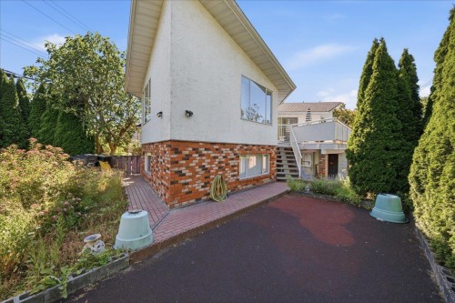 2095 31St Avenue E, Vancouver, BC - Outdoor