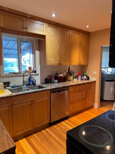 833 Scott Street, New Westminster, BC 