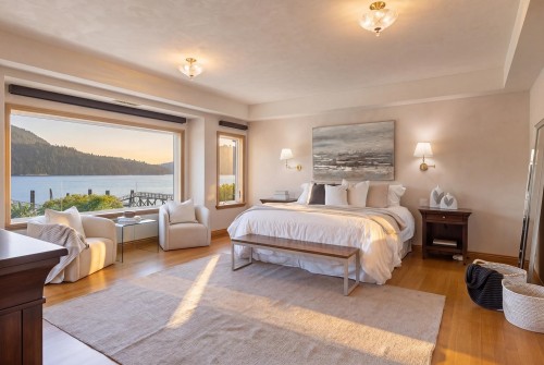 588 Lowry Lane, North Vancouver, BC 