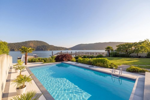 588 Lowry Lane, North Vancouver, BC 