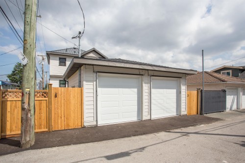 2028 42Nd Avenue E, Vancouver, BC 