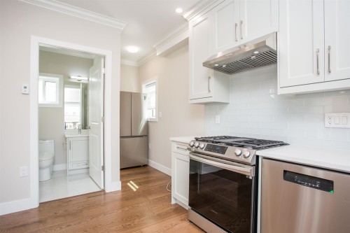 2028 42Nd Avenue E, Vancouver, BC 