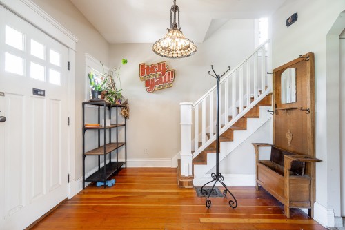 1329 12Th Avenue E, Vancouver, BC 