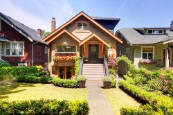 3963 18th Avenue W Vancouver, BC V6S 1B6