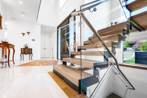 4399 Highland Boulevard, North Vancouver, BC 