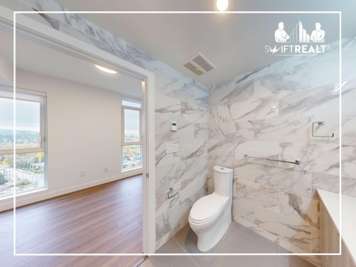 2104-910 Lougheed Highway, Coquitlam, BC - Indoor Photo Showing Bathroom