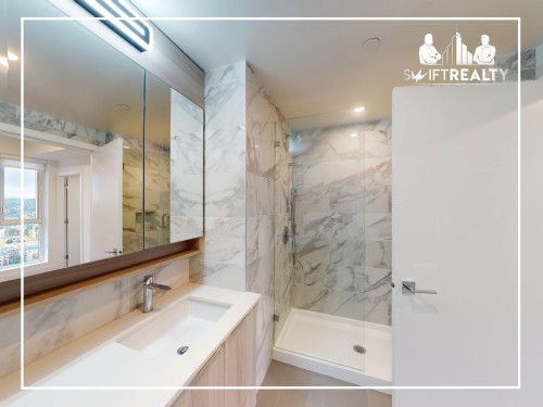 2104-910 Lougheed Highway, Coquitlam, BC - Indoor Photo Showing Bathroom