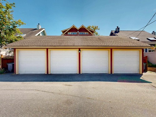 839 14Th Avenue W, Vancouver, BC - Outdoor With Exterior