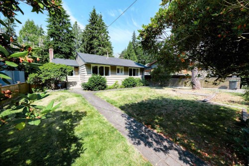 3775 Emerald Drive, North Vancouver, BC 