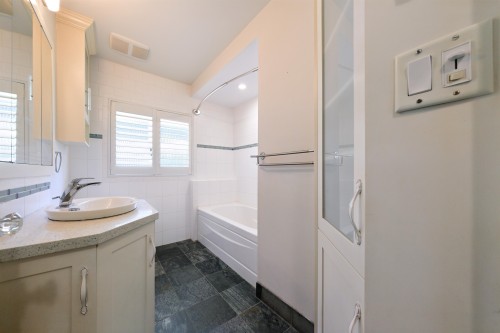 3775 Emerald Drive, North Vancouver, BC 