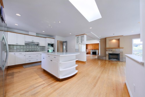 3775 Emerald Drive, North Vancouver, BC 