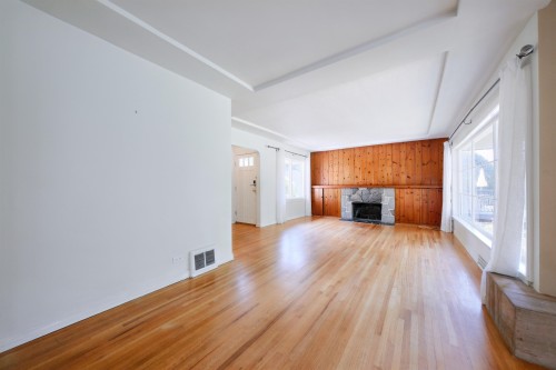 3775 Emerald Drive, North Vancouver, BC 