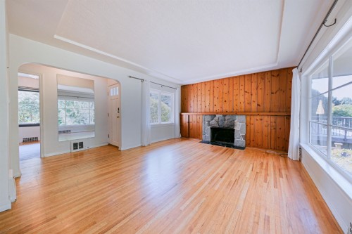 3775 Emerald Drive, North Vancouver, BC 