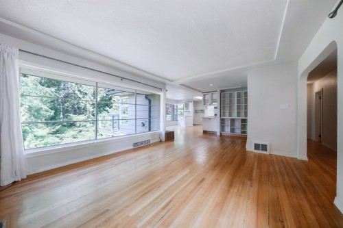 3775 Emerald Drive, North Vancouver, BC 