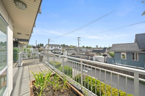 105-2888 2Nd Avenue E, Vancouver, BC 