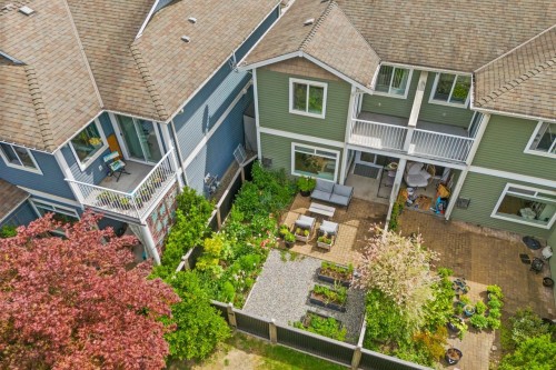 14-624 Shaw Road, Gibsons, BC - Outdoor