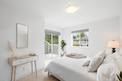 14-624 Shaw Road, Gibsons, BC - Indoor Photo Showing Bedroom