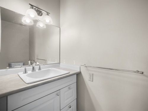 1116 20Th Street W, North Vancouver, BC 