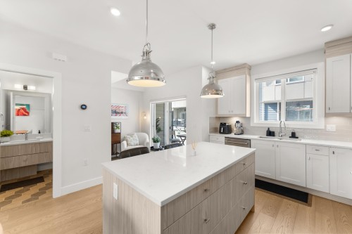 10-5377 8A Avenue, Delta, BC 