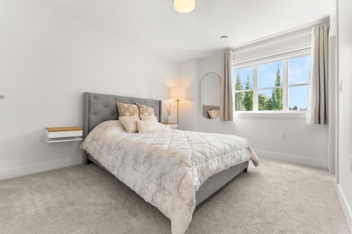 10-5377 8A Avenue, Delta, BC 