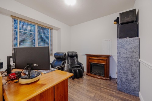 13250 237A Street, Maple Ridge, BC - Indoor Photo Showing Office