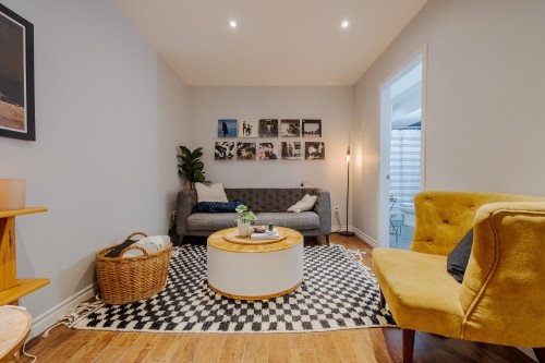 13250 237A Street, Maple Ridge, BC - Indoor Photo Showing Living Room
