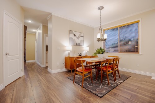13250 237A Street, Maple Ridge, BC - Indoor Photo Showing Dining Room