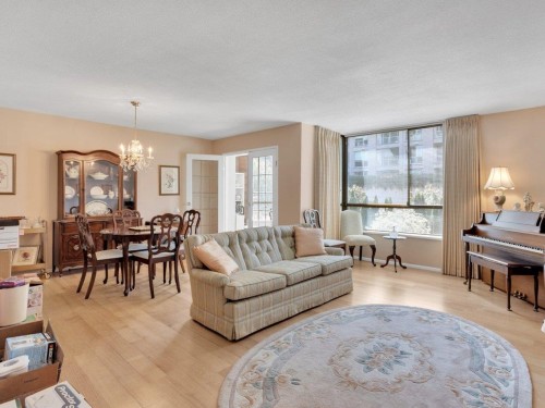 206-2140 Briar Avenue, Vancouver, BC 