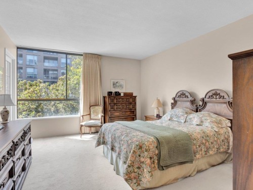 206-2140 Briar Avenue, Vancouver, BC 