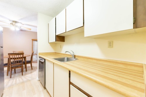 1405-9595 Erickson Drive, Burnaby, BC 