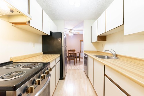 1405-9595 Erickson Drive, Burnaby, BC 