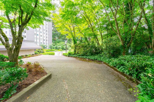 1405-9595 Erickson Drive, Burnaby, BC 