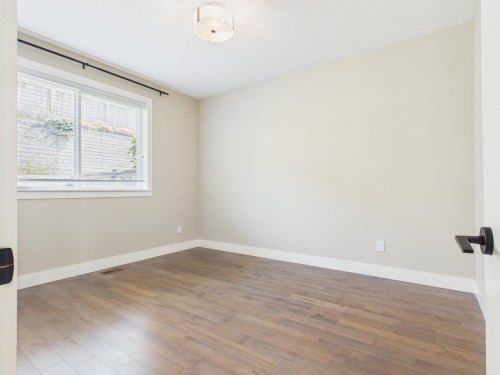 3501 Sheffield Avenue, Coquitlam, BC - Indoor Photo Showing Other Room