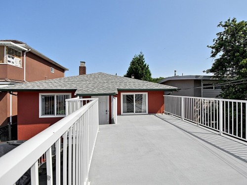 2216 41St Avenue E, Vancouver, BC - Outdoor With Exterior