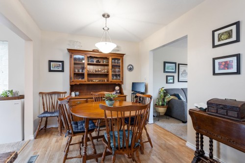 11809 230 Street, Maple Ridge, BC - Indoor Photo Showing Dining Room