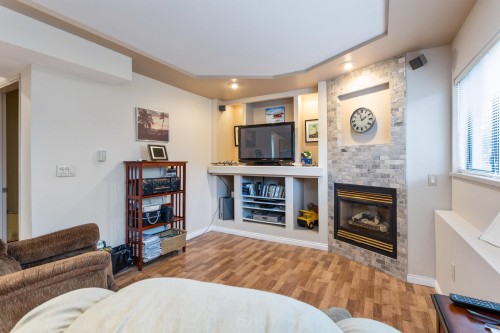 11809 230 Street, Maple Ridge, BC - Indoor Photo Showing Living Room With Fireplace