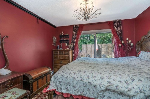 220 Cornell Way, Port Moody, BC - Indoor Photo Showing Bedroom