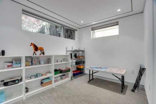 4368 15Th Avenue W, Vancouver, BC - Indoor